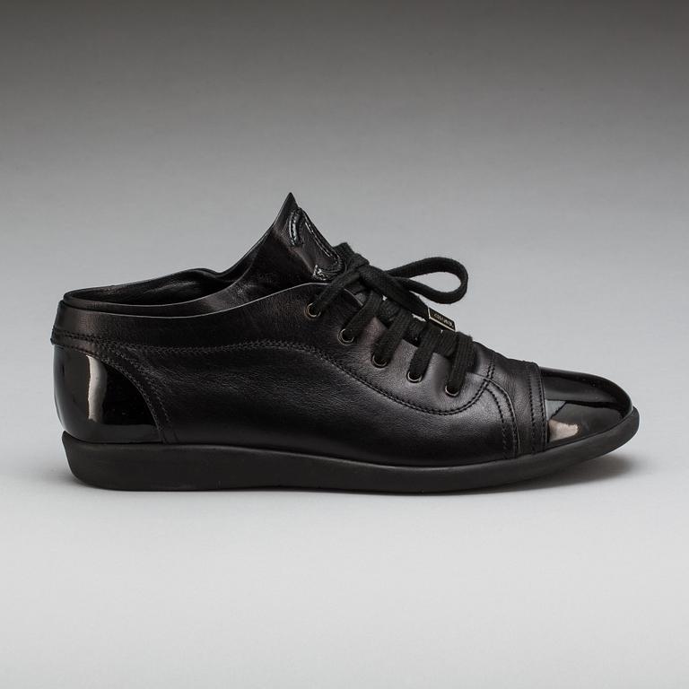 SKOR, Chanel.