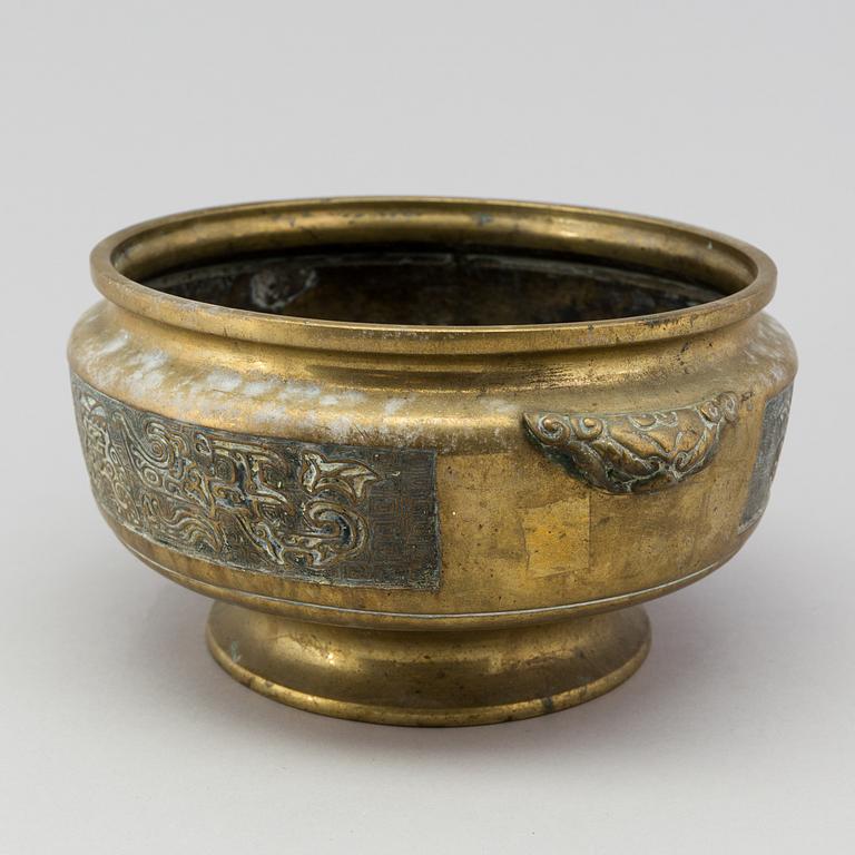 A 20th century CHINESE BRONZE BOWL.