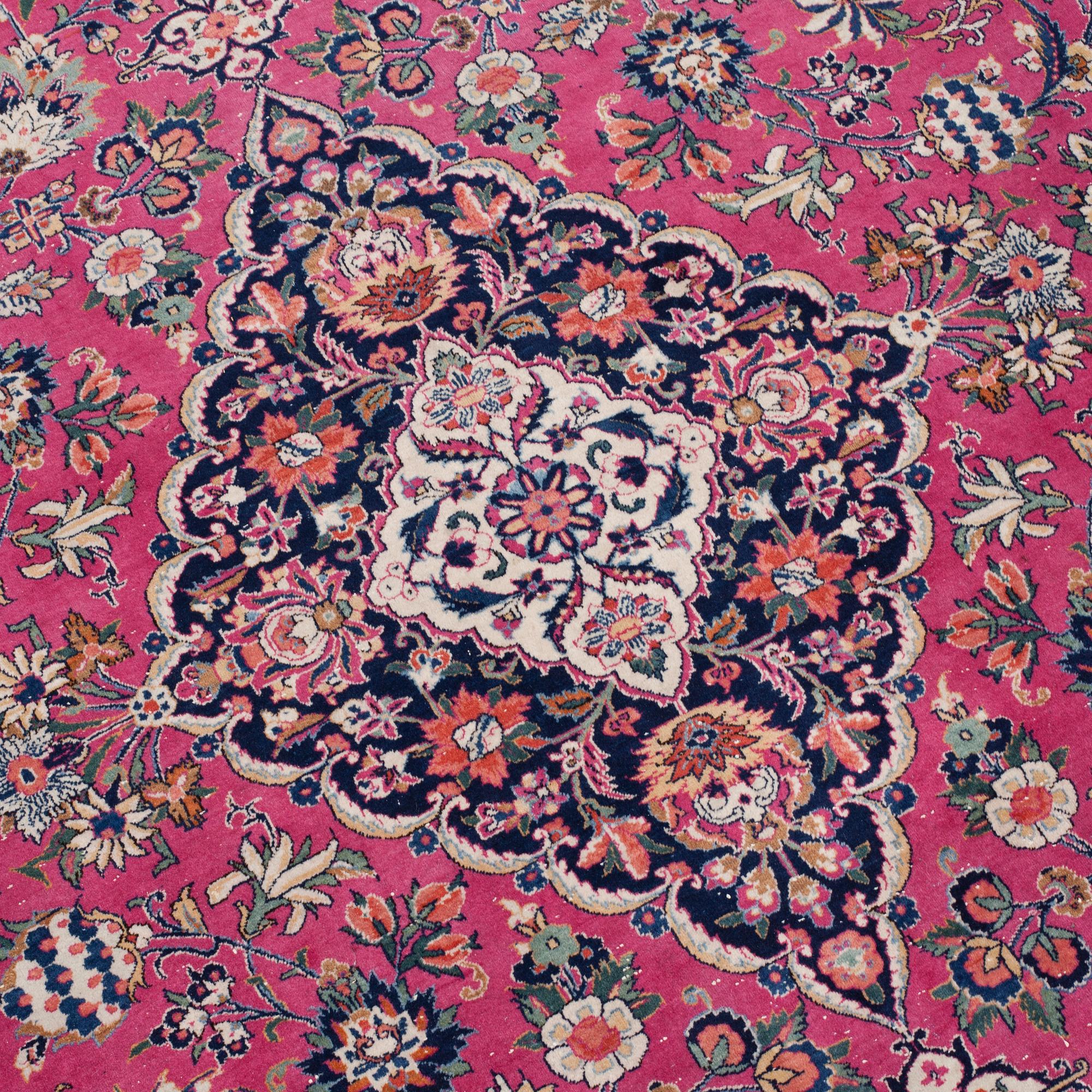 MATTA, semiantik Keshan, ca 344 x 230 cm.
