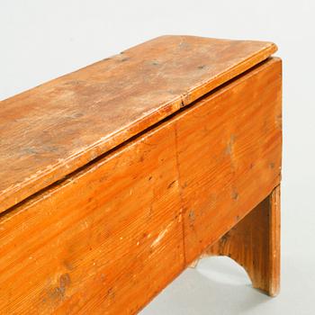 A bench, 19th century.