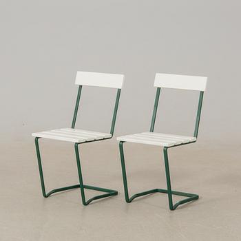 Arthur Lindqvist, garden group 5 dlr model 9A and chair no. 1, Grythyttan 20th century.