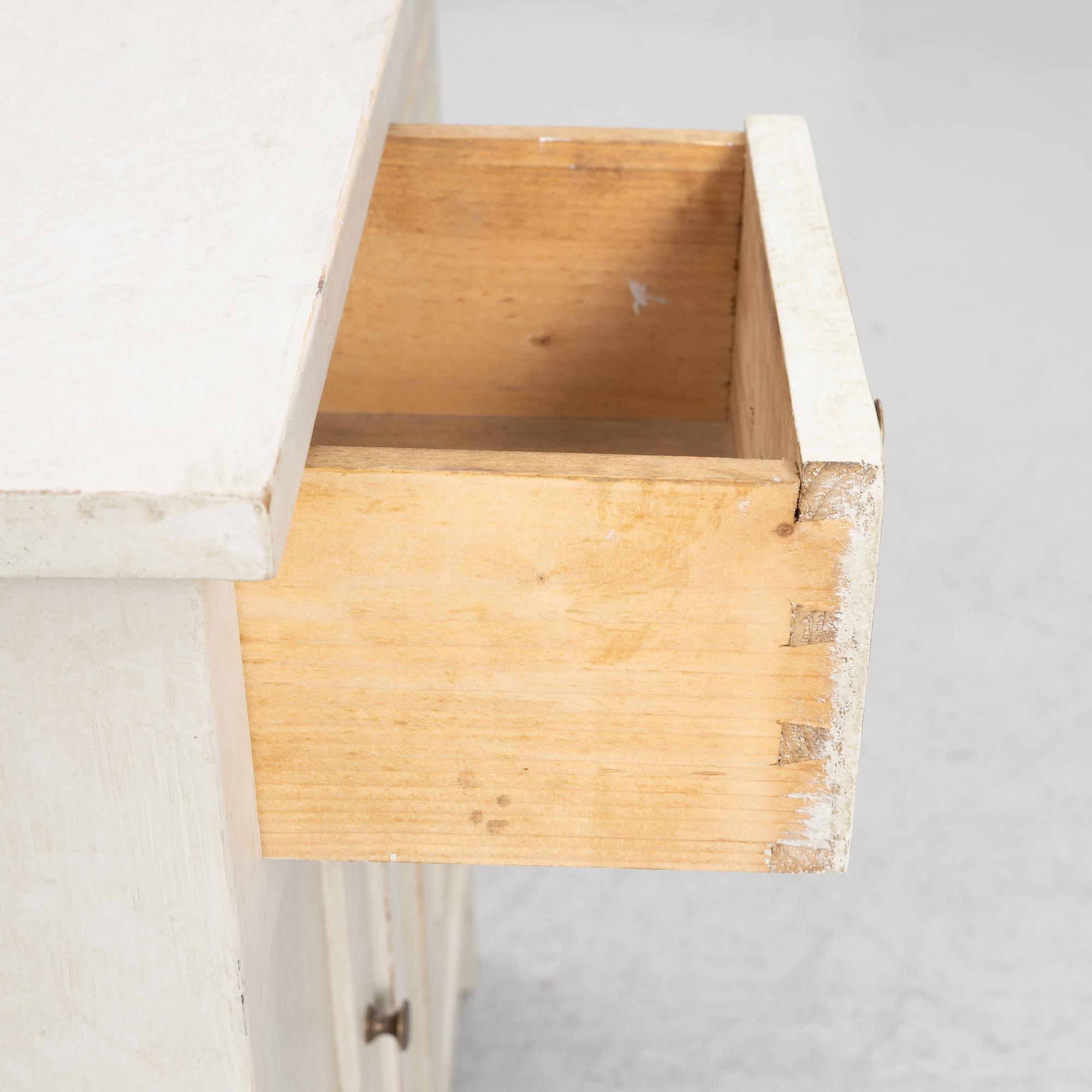 Nightstands, a pair, contemporary.