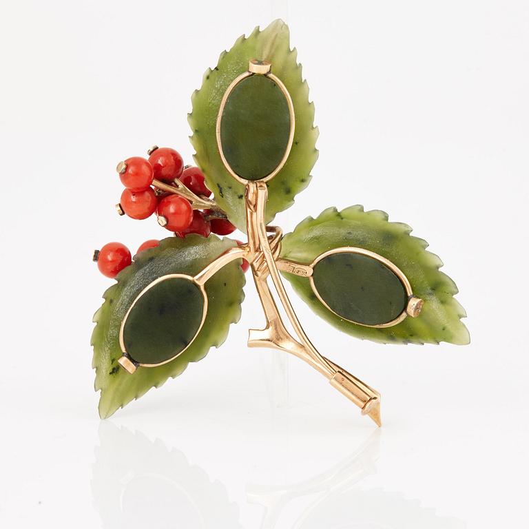 A corall and nephrite brooch.