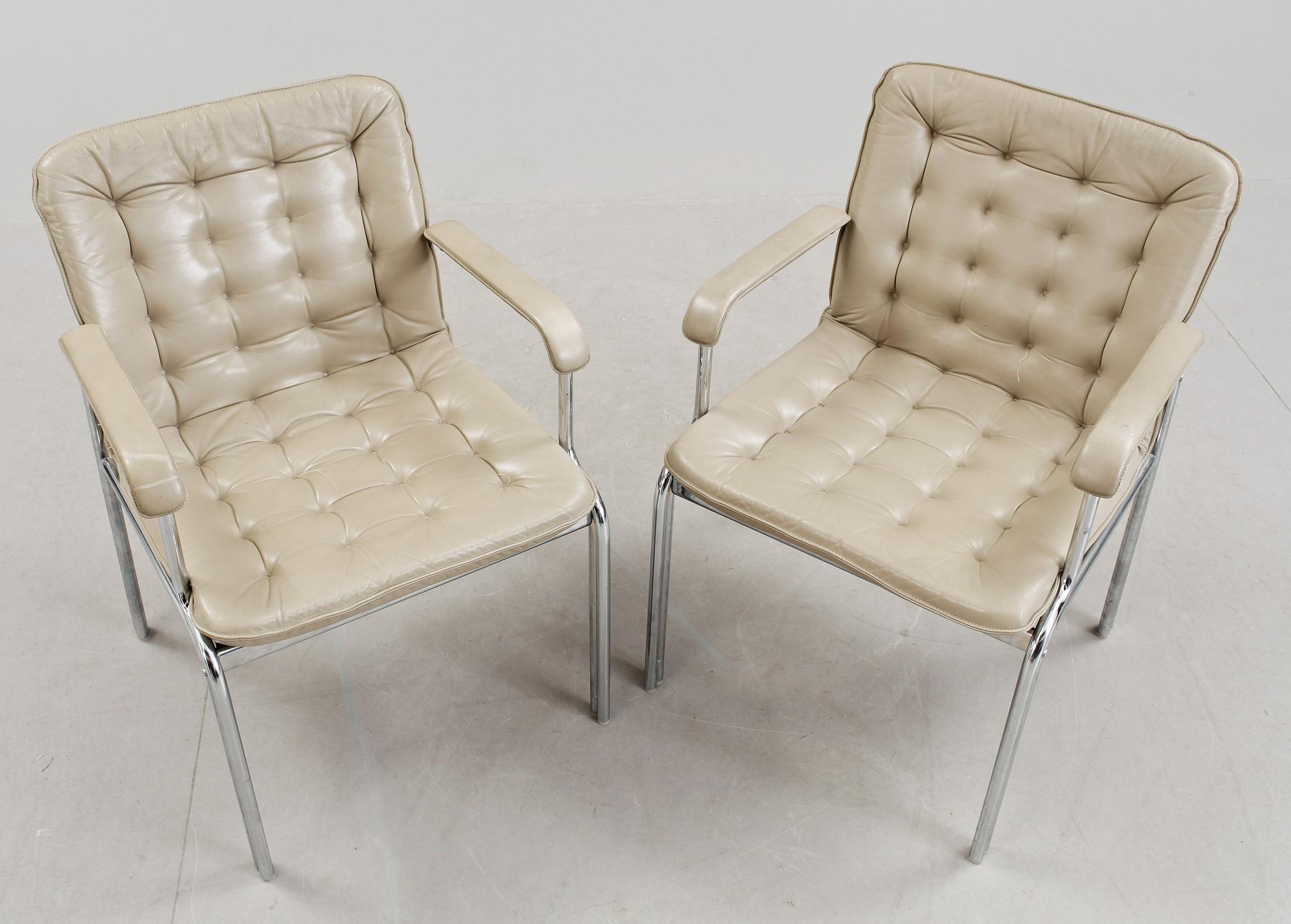 FÅTÖLJER, ett par, 1960/70-tal.