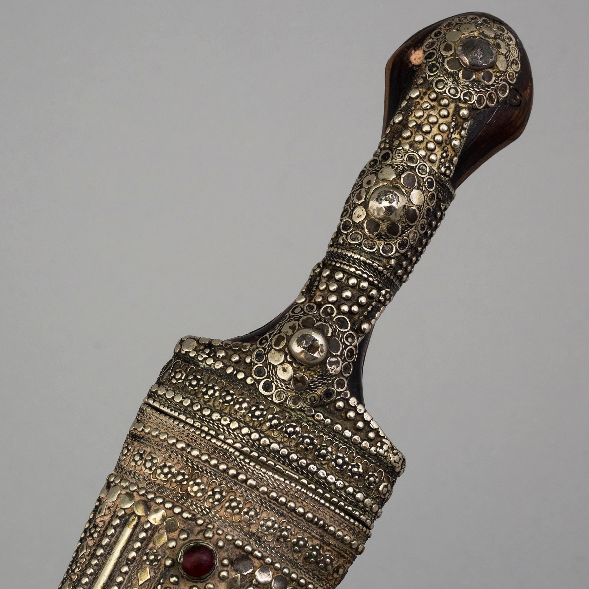 A Oriental Dagger from around year 1900.