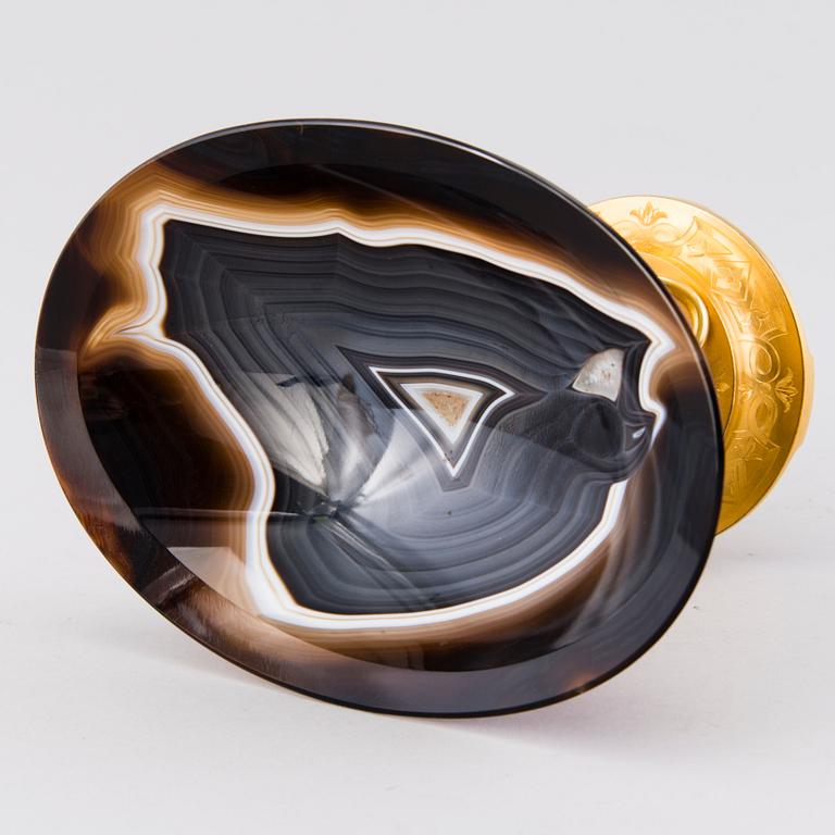 TAZZA, förgylld mässing och agat, 1800-talets andra hälft.