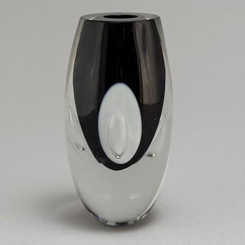 TIMO SARPANEVA, a "Claritas" glass vase, Iittala, Finland 1984.