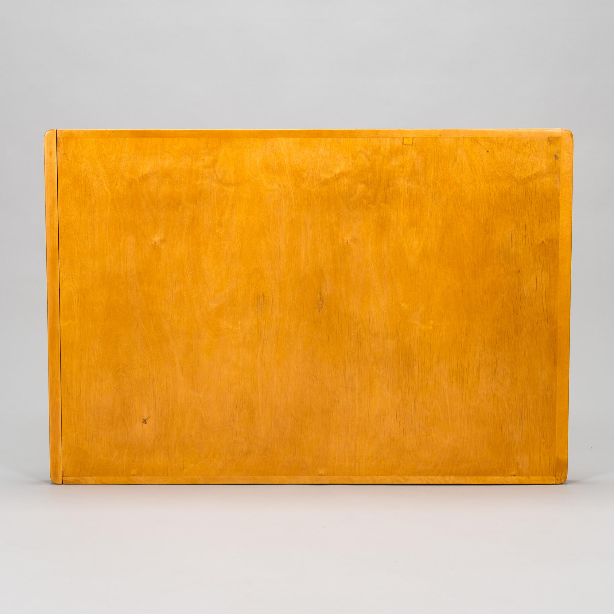 Aino Aalto, a mid-20th century '95 A' dining table for för O.Y. Huonekalu-ja Rakennustyötehdas A.B.