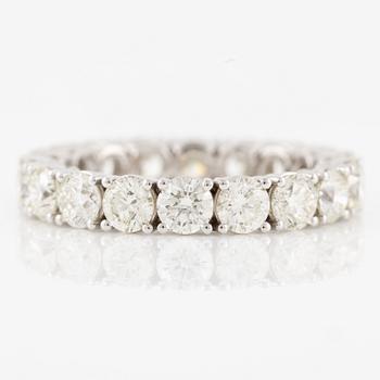 Ring full eternity 18K white gold with brilliant-cut diamonds.
