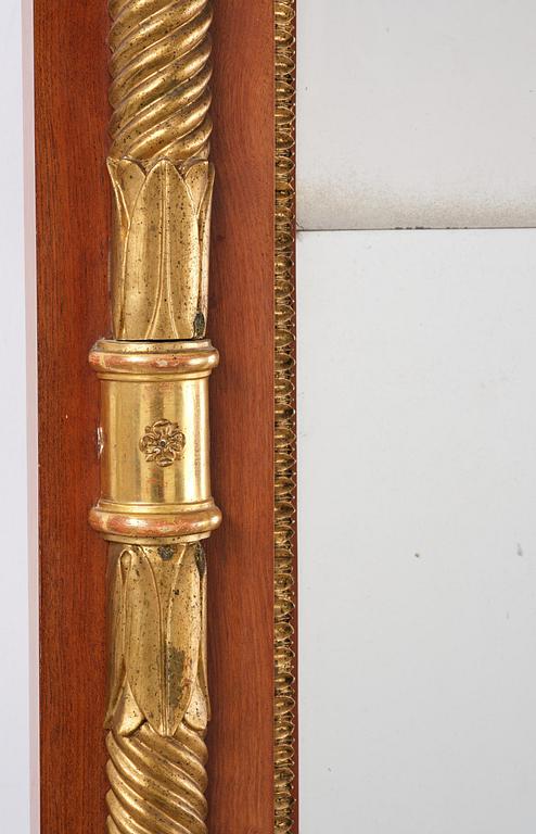 Spegel, av Johan Martin Berg  (spegelfabrikör i Göteborg 1803-37), Empire.