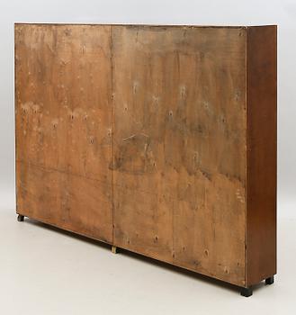 BOKHYLLA, 1900-talets första hälft.