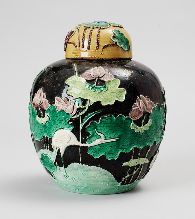 BOJAN. porslin. Kina. Qing dynastin.