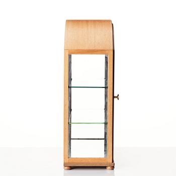Josef Frank, a 'model 2070' mahogany table showcase cabinet, Svenskt Tenn, Sweden, before 1985.