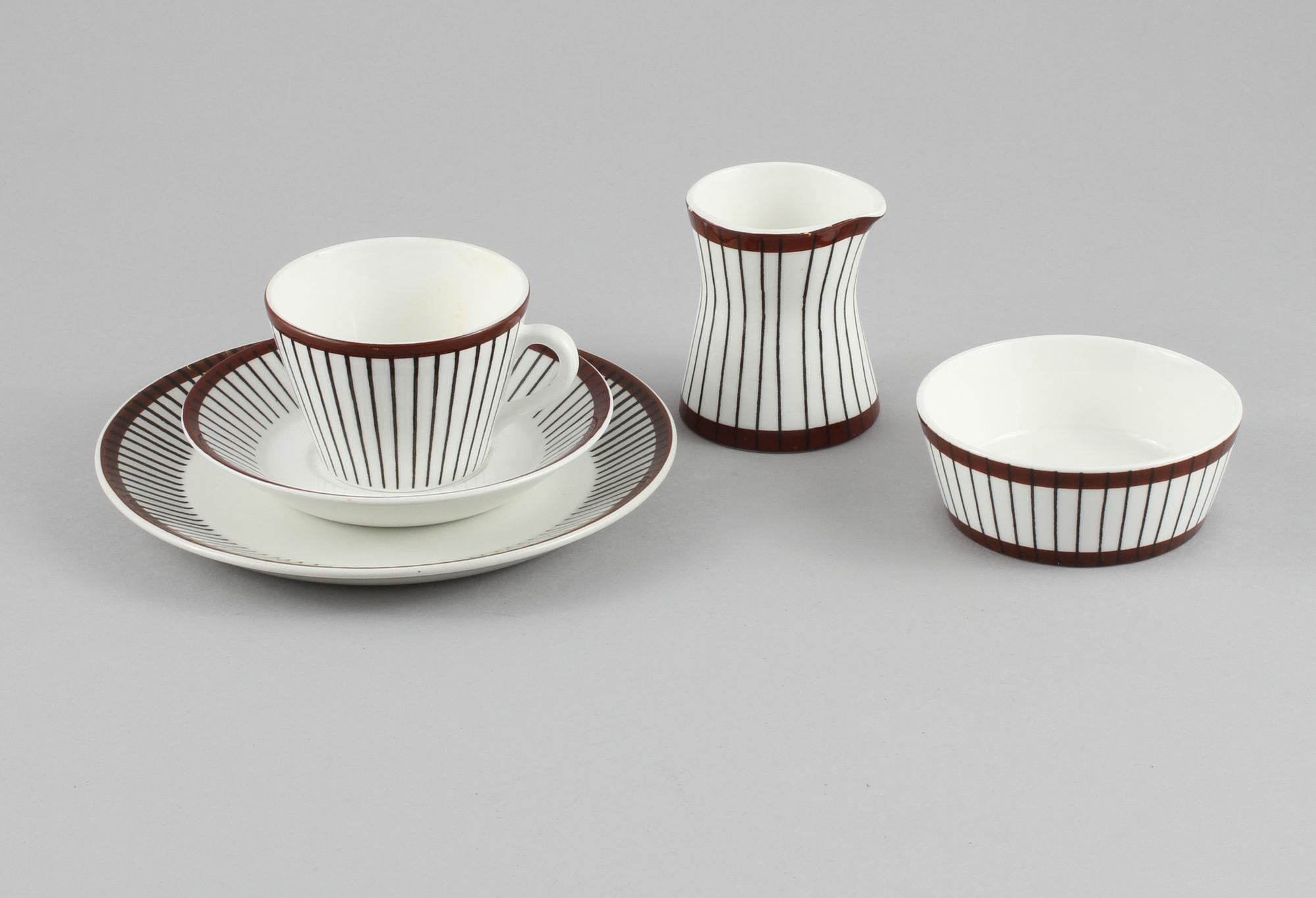 SERVISDELAR, 28 st, porslin, "Spisa Ribb", Stig Lindberg, Gustavsberg, 1900-talets andra hälft.