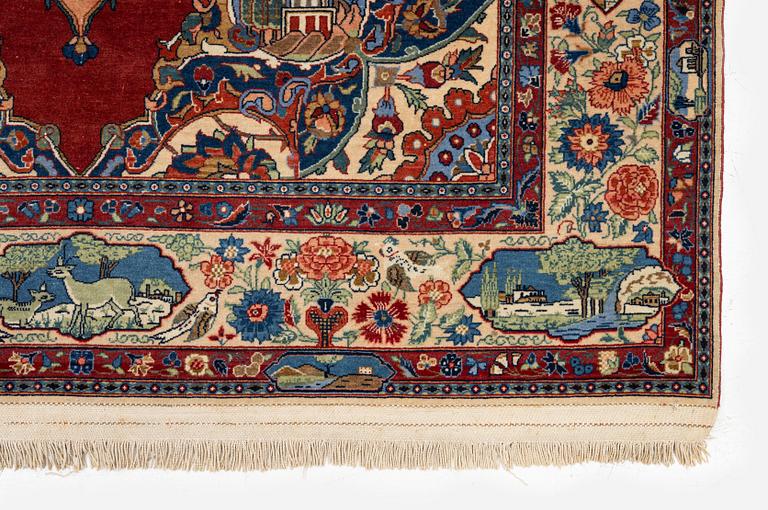 A semi-antique Kashan rug, Central Persia, c. 211 x 132 cm.