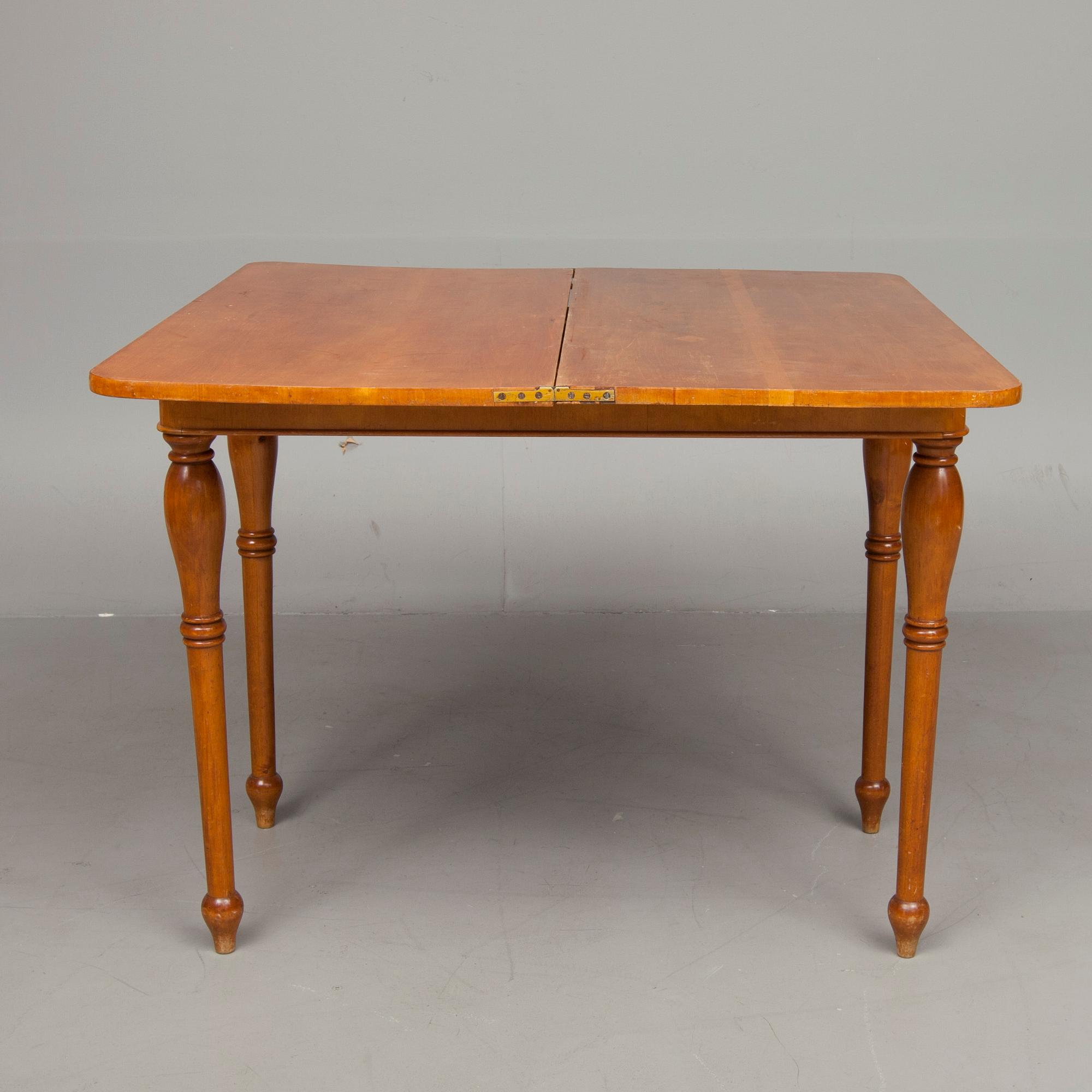 SPELBORD, biedermeier, 1800-talets mitt.