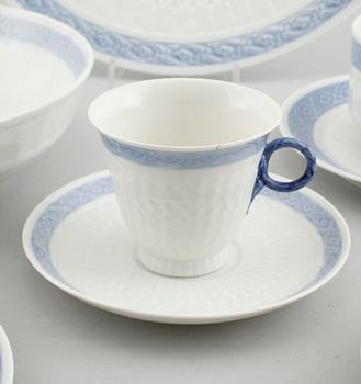 SERVISDELAR, 98 st, porslin, "Blå Vifte", Royal Copenhagen, 1900-talets andra hälft.