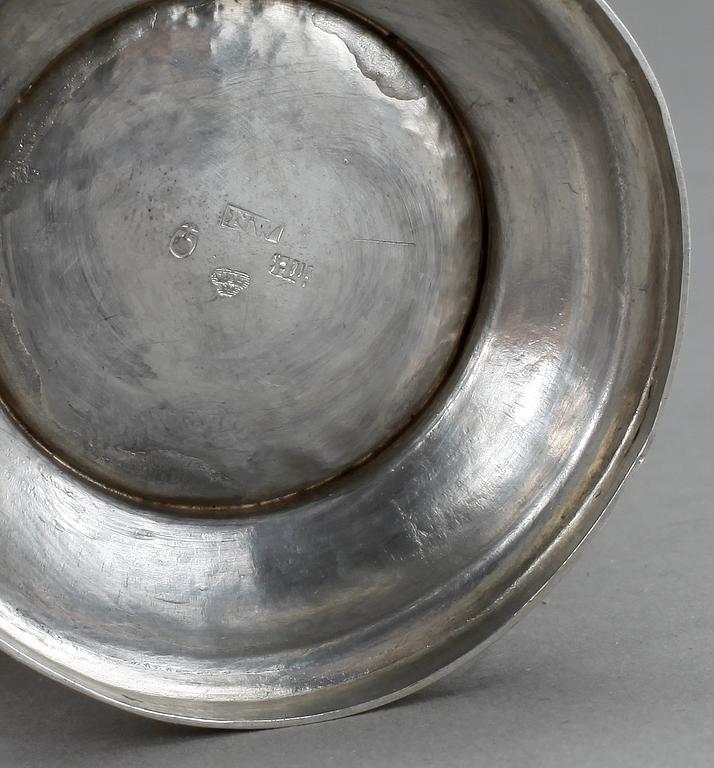 BÄGARE, silver, Nils Wendelius, Uppsala, 1838. Vikt 48 gram.