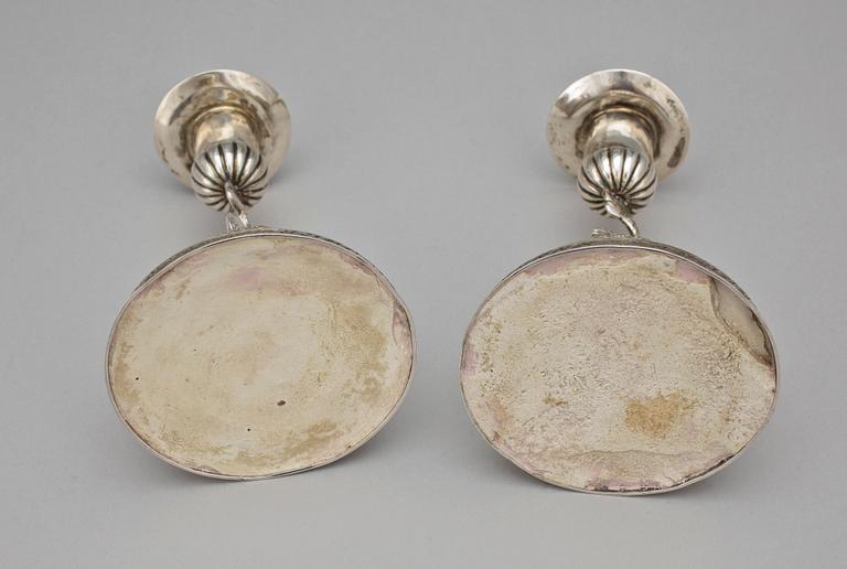 LJUSSTAKAR, ett par, silver, empire, troligen Johan Wahlström, Jönköping, 1831.