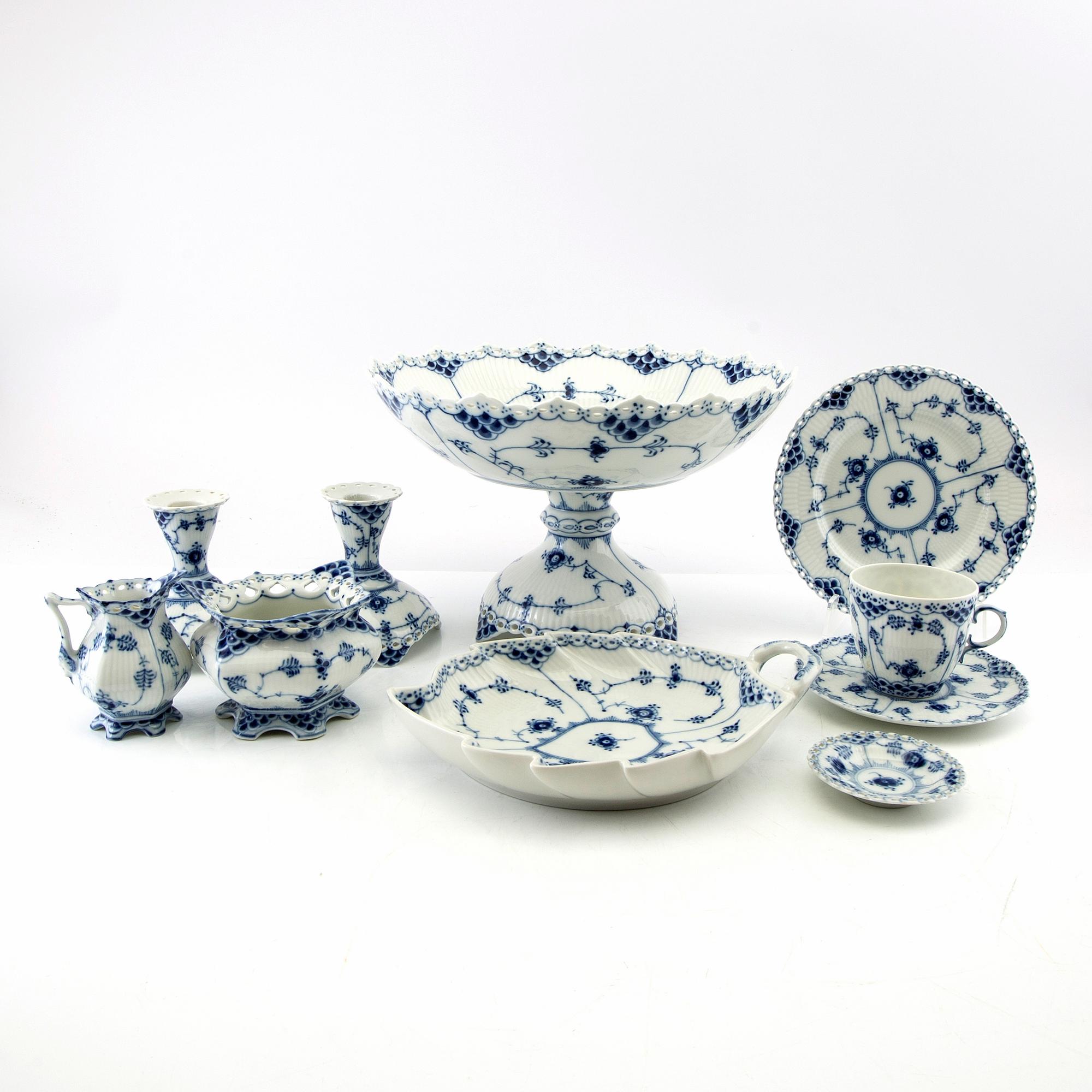 Servis 32 dlr "Musselmalet" hel och havblonde Royal Copenhagen Danmark 1950-1991 porslin.