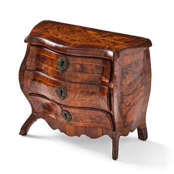 167. A Swedish rococo walnut parquetry miniature commode, later part 18th century.