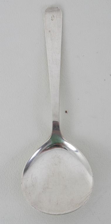 SERVERINGSSPADE. Silver, Wiwen Nilsson 1948.