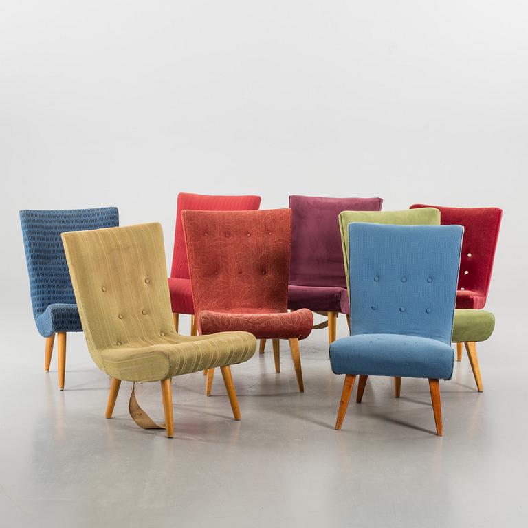 A SET OF 8 CHAIRS, MIDDLE OF 20TH CENTURY.