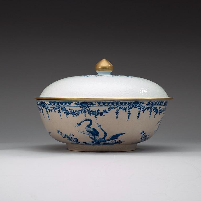 A massiv blue and white armorial punch bowl with cover with the arms of the Grill family, Qingdynasty, 18th Century.