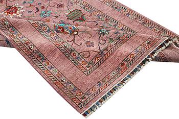 A rug, Zeigler Ariana, c. 206 x 155 cm.