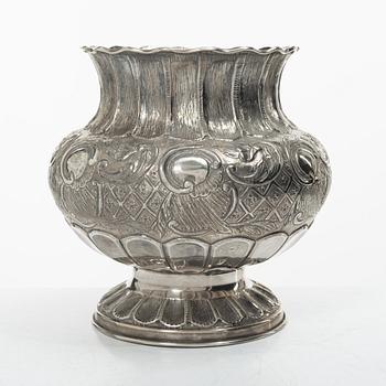 Vase / outer casing, silver, Rococo style, 20th century.