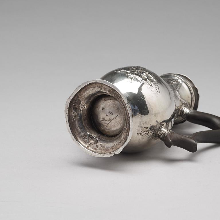 Jacob Kolb, kaffekanna, silver Augsburg 1779-1781. Rokoko.