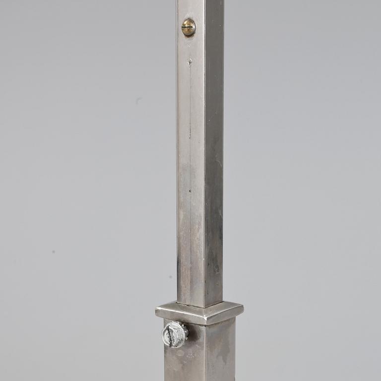 GOLVLAMPA. 1900-tal.