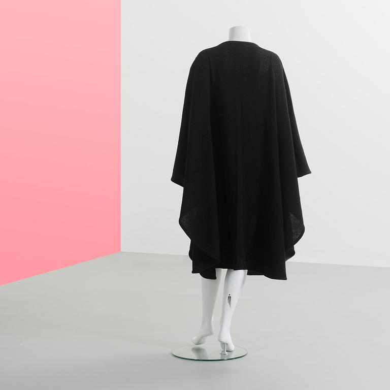 CAPE, Christian Dior.