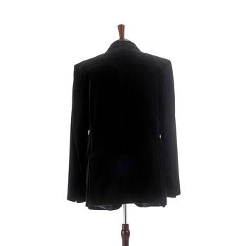 FAVOURBROOK, a black velvet jacket, size 52.