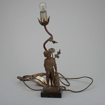 BORDSLAMPA, brons, Frankrike, 1900-talets mitt.