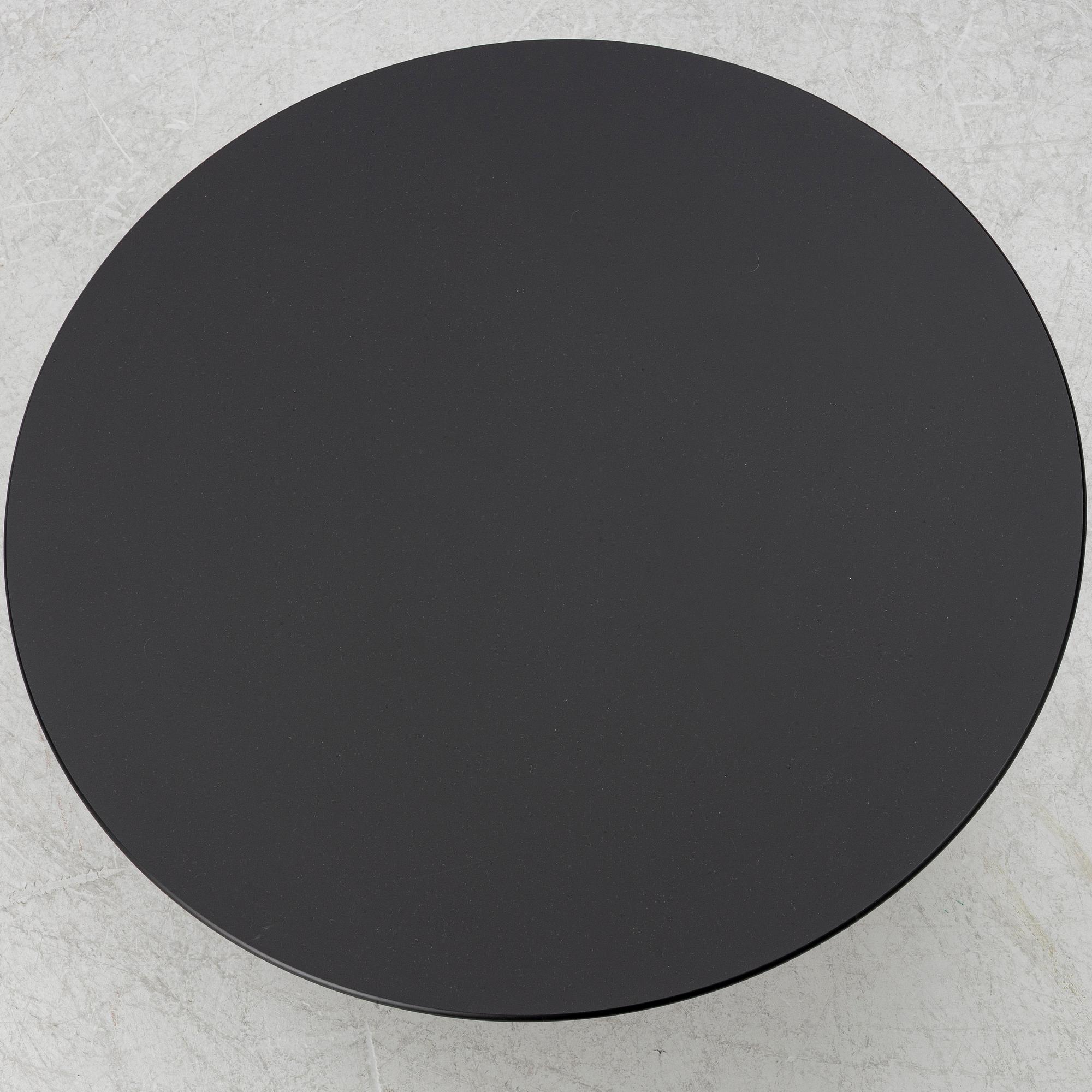 Eero Saarinen, soffbord, "Tulip", Knoll International.