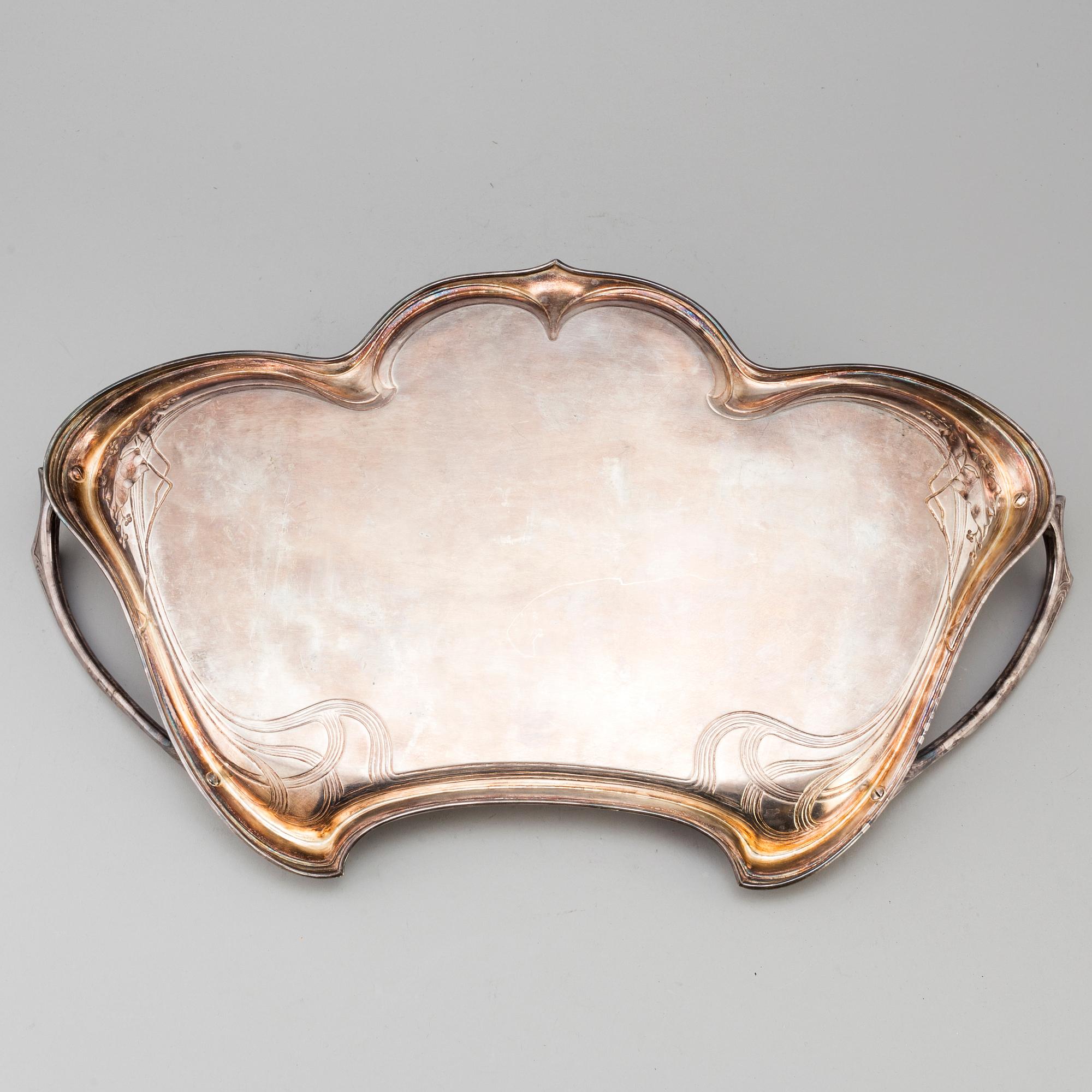 WÜRTTEMBERGISCHE METALLWARENFABRIK, an Art Nouveau silver plated tray, early 20th Century.