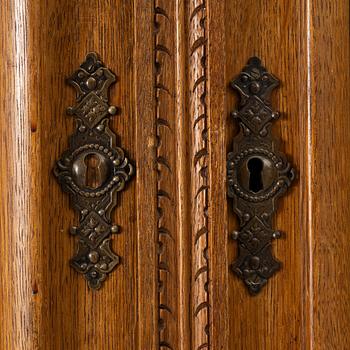 Display cabinet, late 19th century.