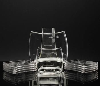 FRUKTSERVIS, 19 delar, glas, Kosta, signerade.