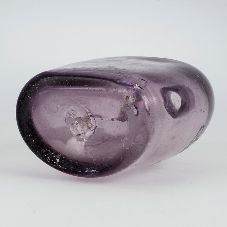 FLASKA, glas, daterad 1829.