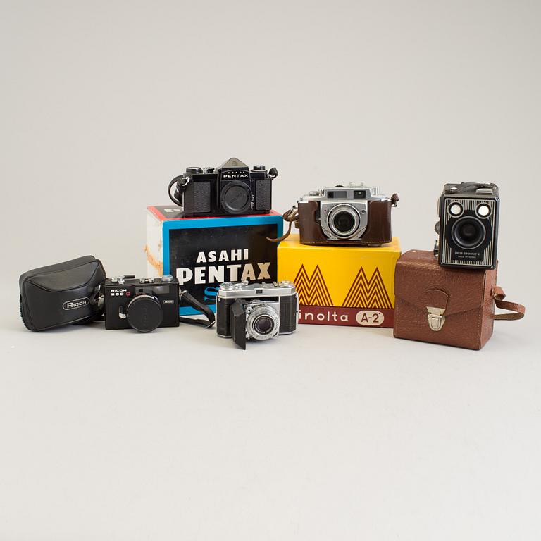 Ricoh 500G, Kodak Retina, Minolta A2, Six -20 Brownie E, Pentax Asahi,