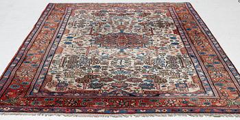 Matta, Hamadan, ca 275 x 205 cm.