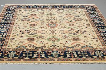 A carpet, Heriz design, ca 287 x 231 cm.