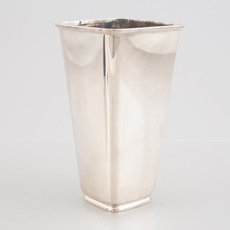 A Swedish Sterling Silver Vase, mark of Åke Strömdahl, fot Hugo Strömdahl AB, Stockholm 1959.