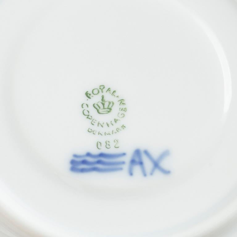 A 103 piece porcelain service, 'Blå blomst', Royal Copenhagen, Denmark.