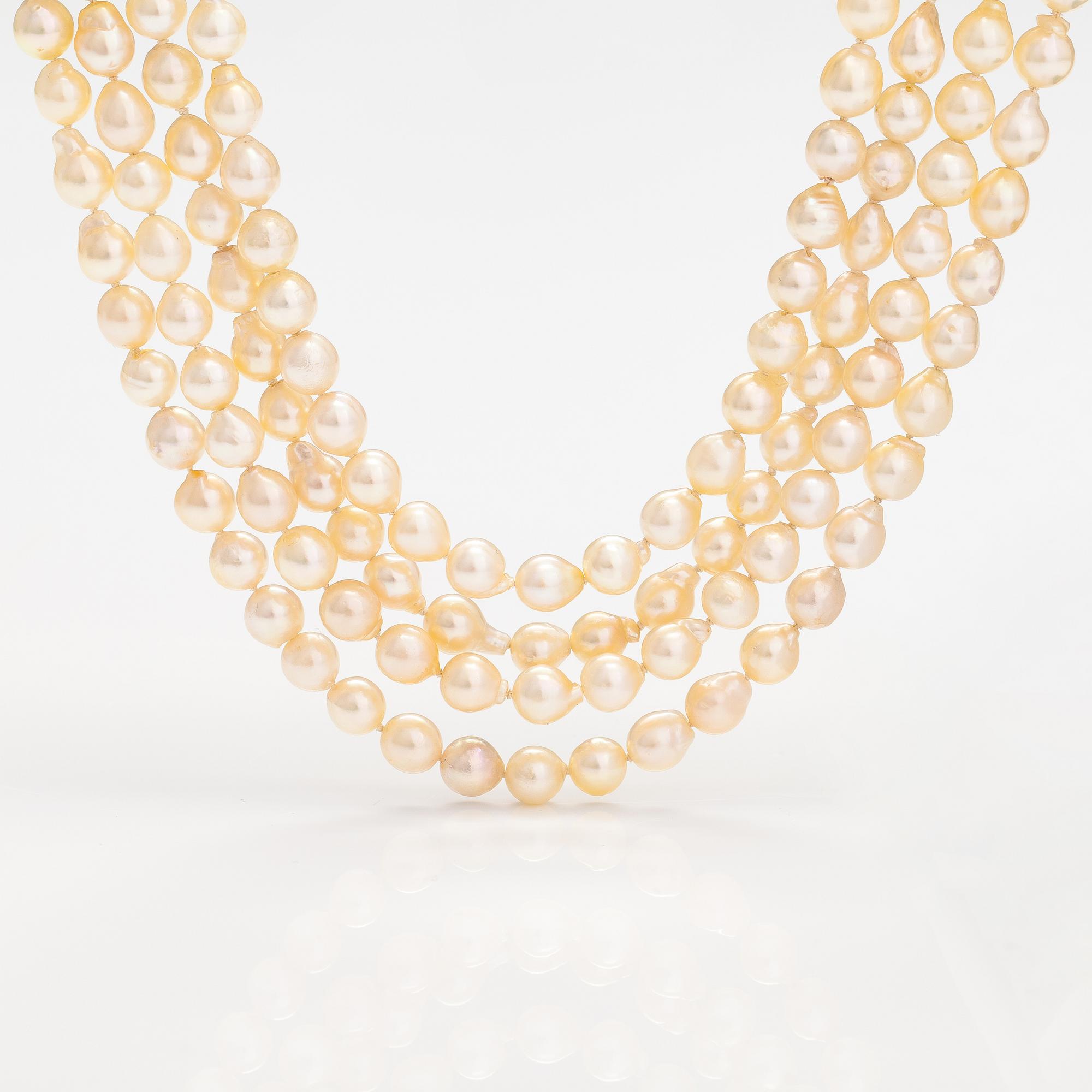 Pärlcollier, 4-radigt, odlade pärlor och 14K guldlås.