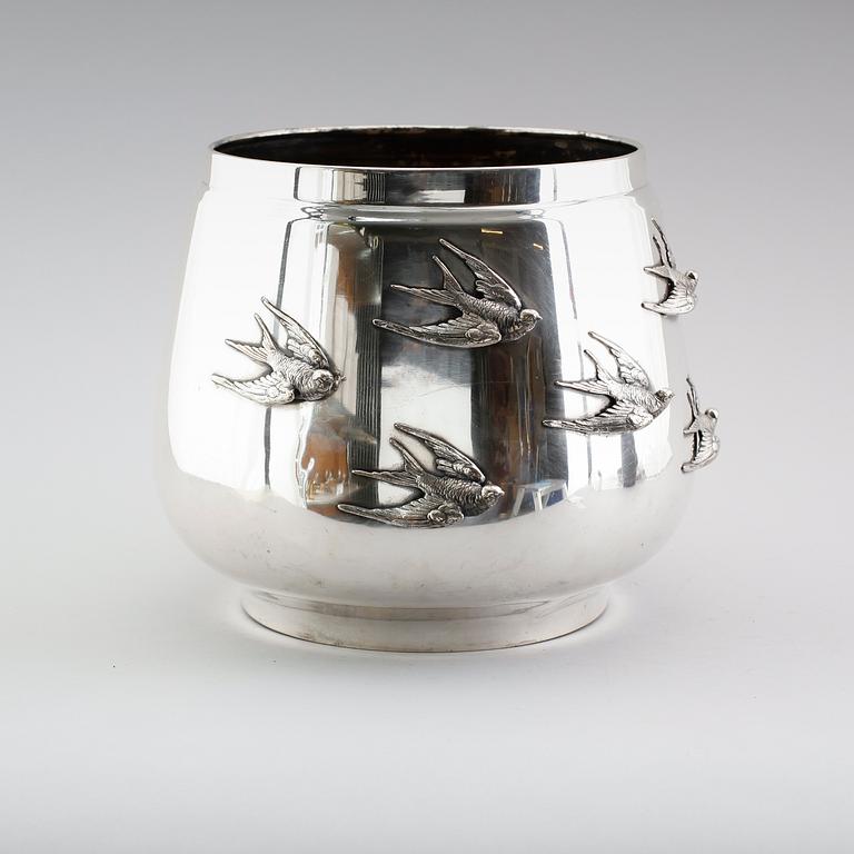 YTTERFODER/VINKYLARE, nysilver, Kayser, datering 1919.