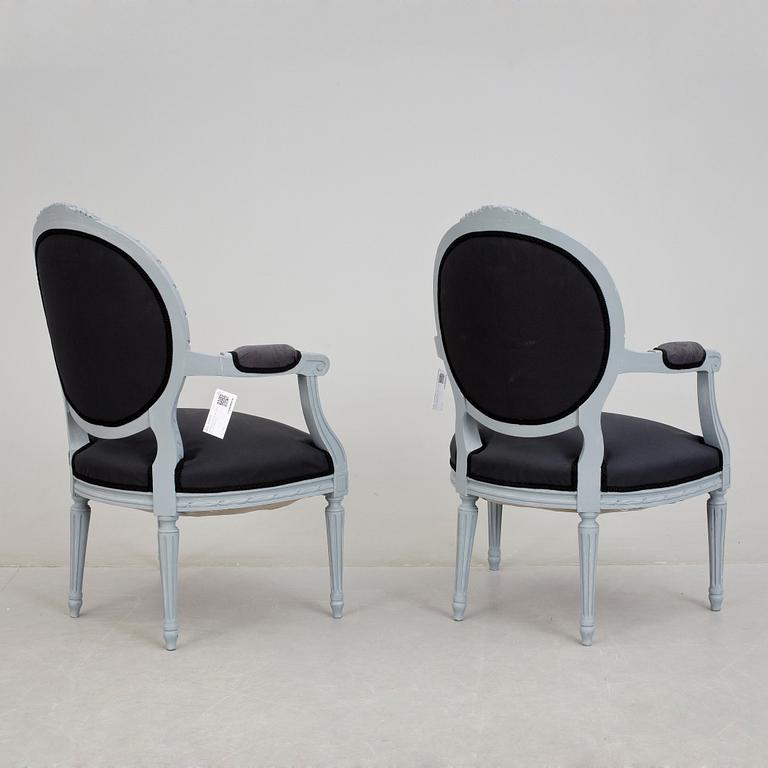 KARMSTOLAR, ett par, Louis XVI-stil, 1900-tal.