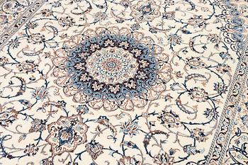 Carpet, Nain approx. 290 x 195 cm.