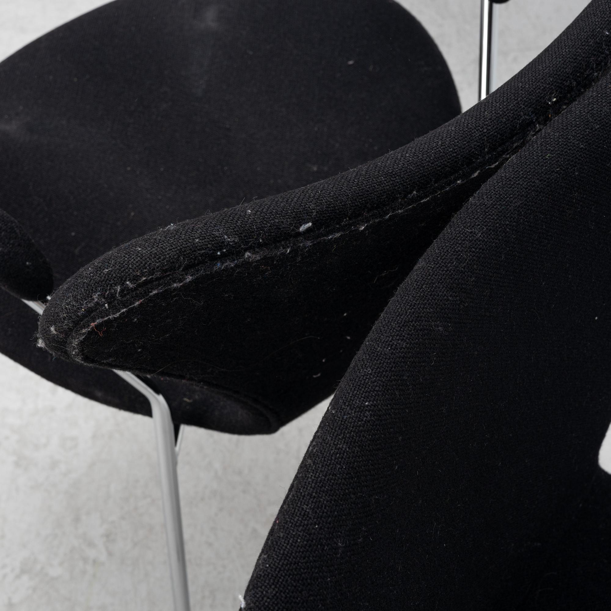 Arne Jacobsen, karmstolar, 4 st, "Sjuan", Fritz Hansen, 2000-tal.